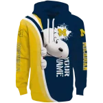 customized michigan wolverines peeking snoopy blue hoodie best selling