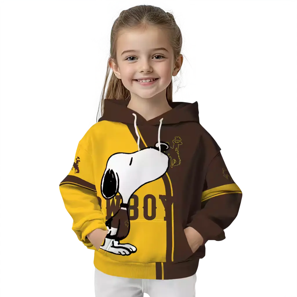 wyoming cowboys playful snoopy brown hoodie top rated wyoming cowboys playful snoopy brown hoodie top rated
